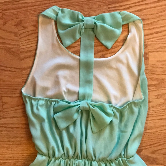 ❌SOLD❌Mint Bow Accented Back- M - Picture 4 of 5